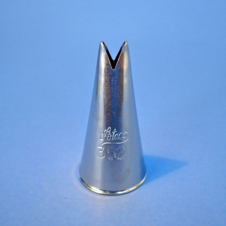 Кондитерская насадка листик розы №349, 350, 352, 353 Ateco | стандарт. размер Кондитерская насадка листик розы №349, 350, 352, 353 Ateco | стандарт. размер