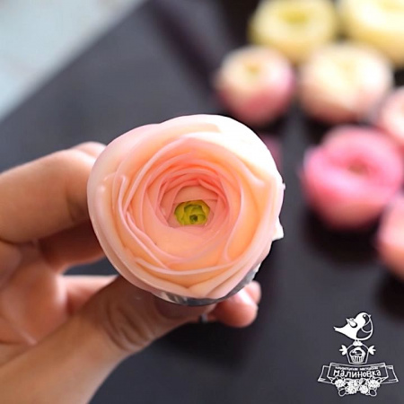 Кондитерская насадка тонкий лепесток №124К Tulip™ Кондитерская насадка тонкий лепесток №124К Tulip™