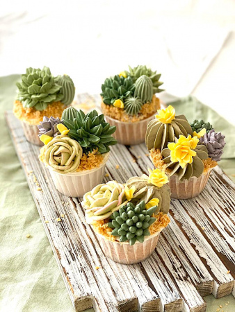 Кондитерская насадка №73 Tulip™ рифлёный лист Кондитерская насадка №73 Tulip™ рифлёный лист